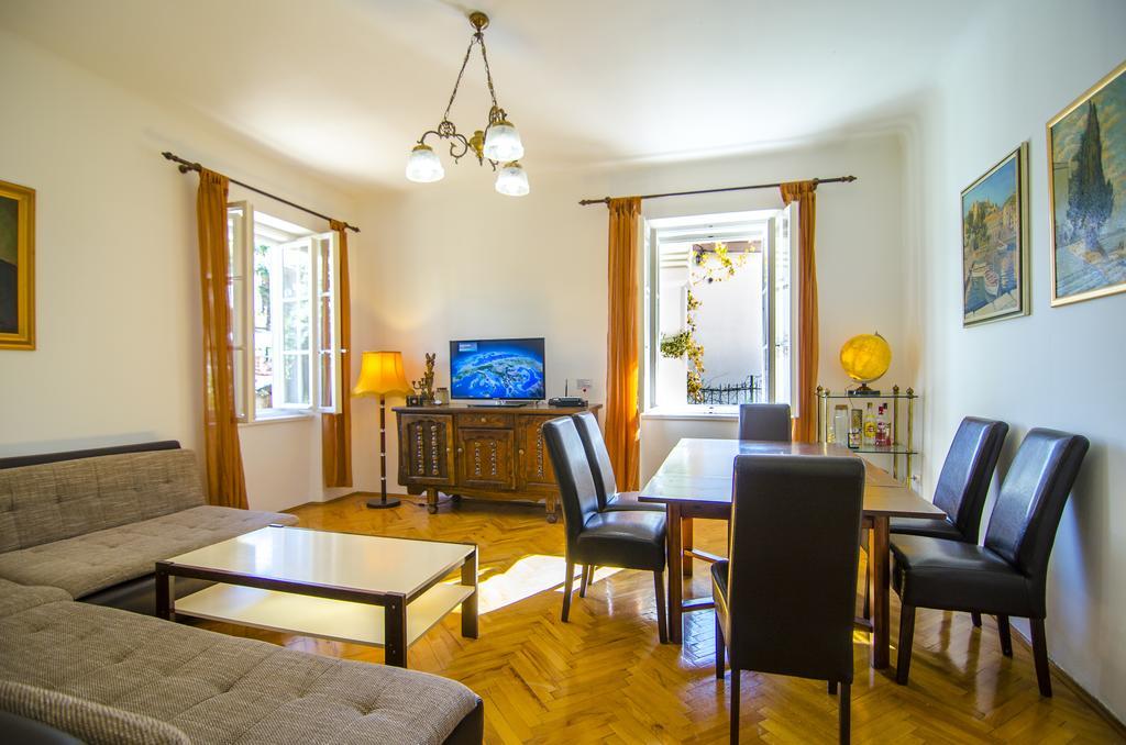 Villa Martinis Split Buitenkant foto